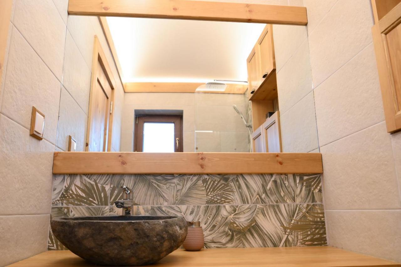 Villa Raphael Near The Pirin Golf Resort 班斯科 外观 照片