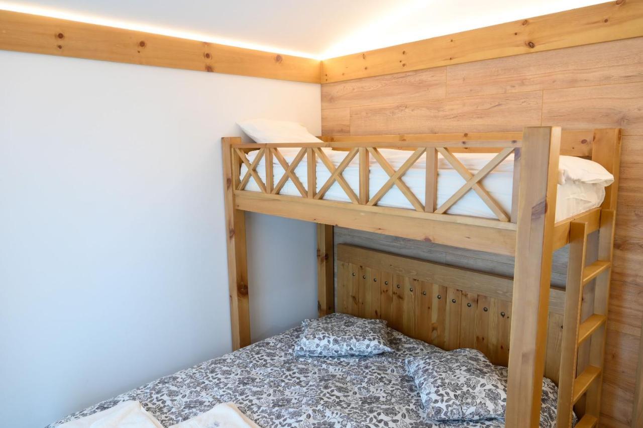 Villa Raphael Near The Pirin Golf Resort 班斯科 外观 照片