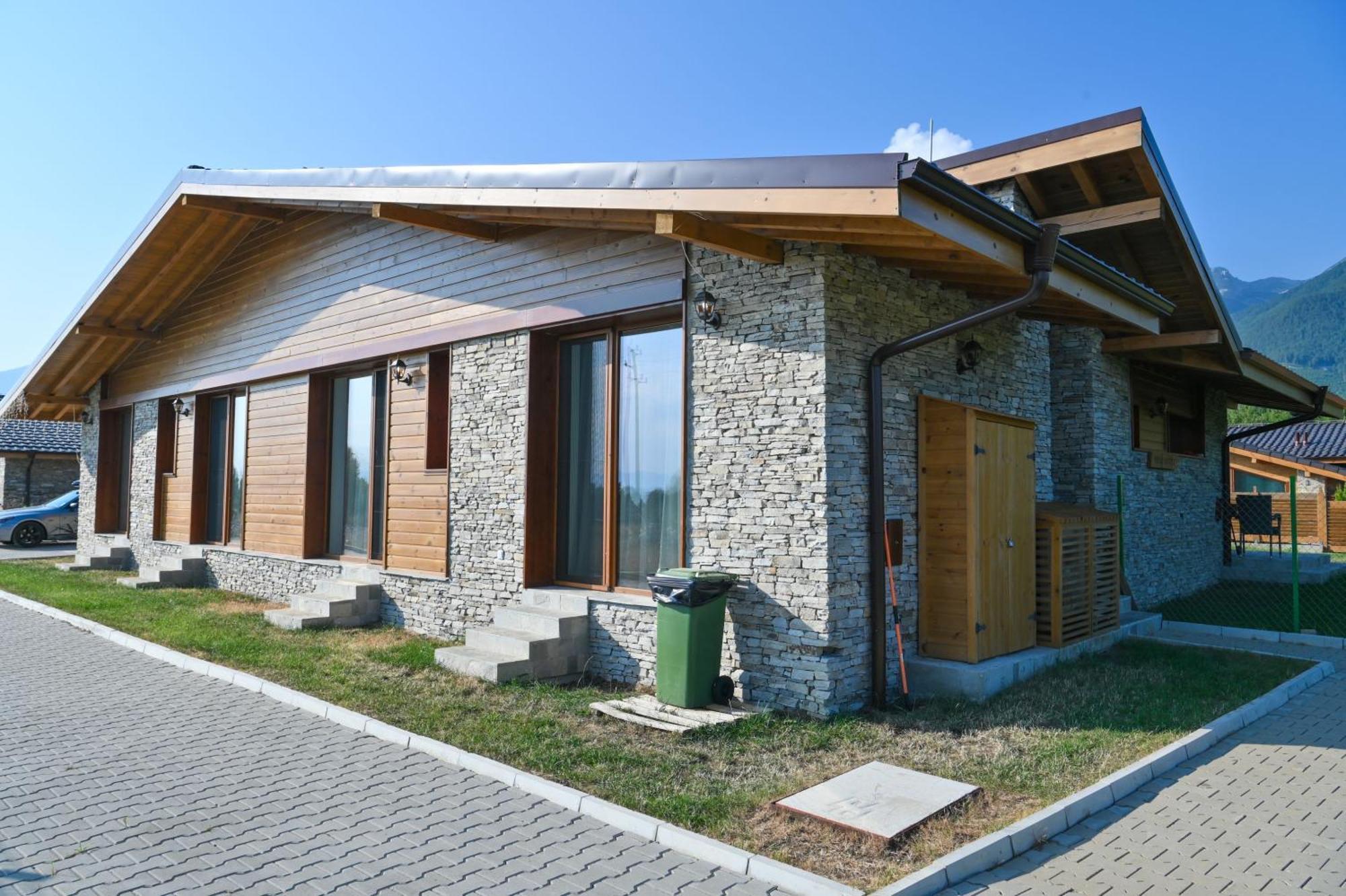 Villa Raphael Near The Pirin Golf Resort 班斯科 外观 照片