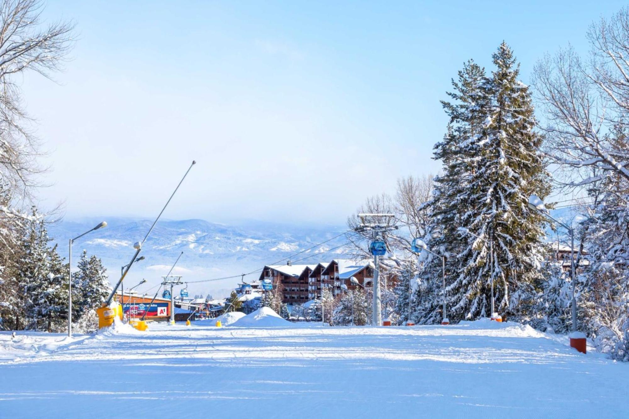 Villa Raphael Near The Pirin Golf Resort 班斯科 外观 照片