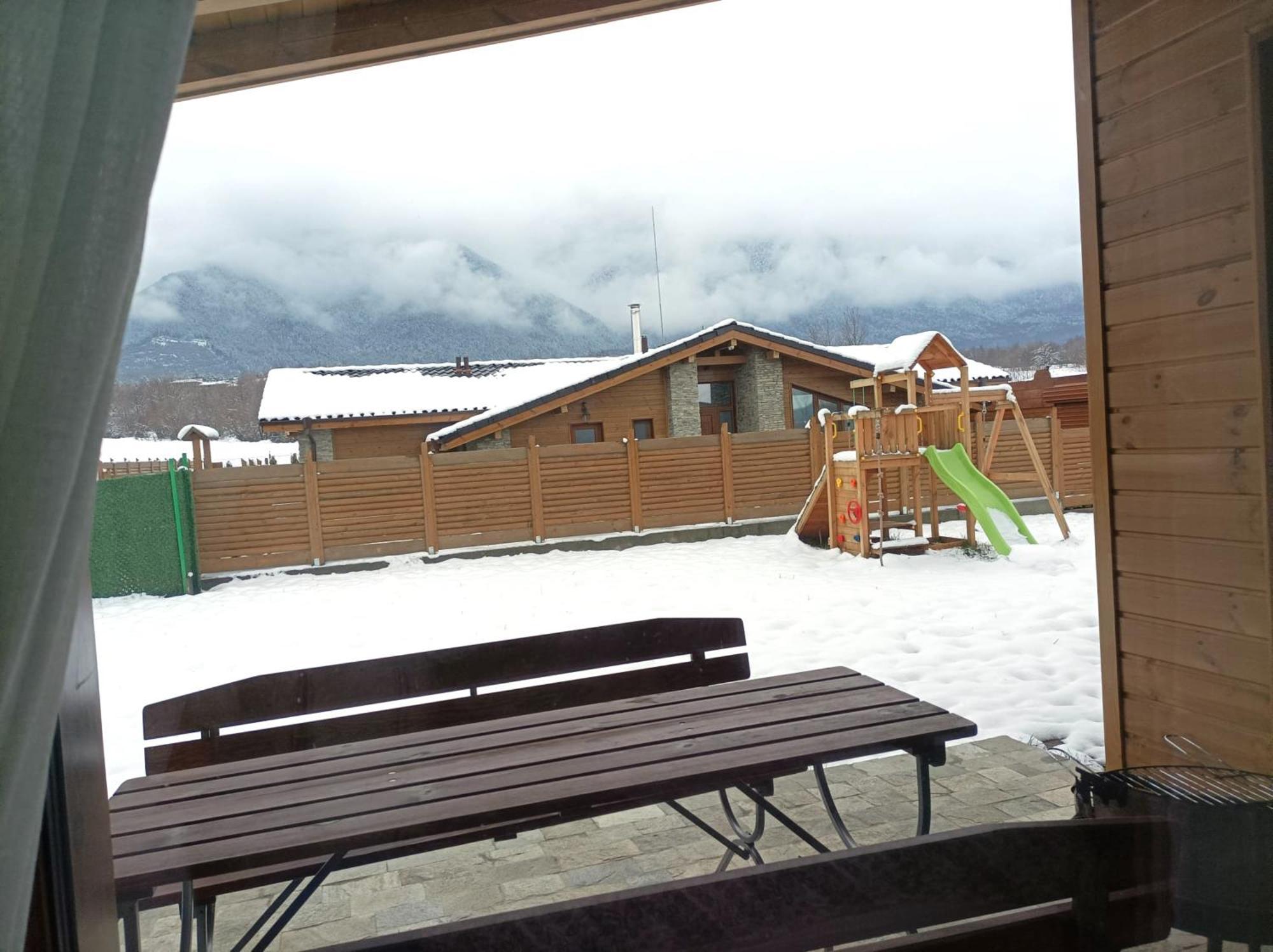 Villa Raphael Near The Pirin Golf Resort 班斯科 外观 照片